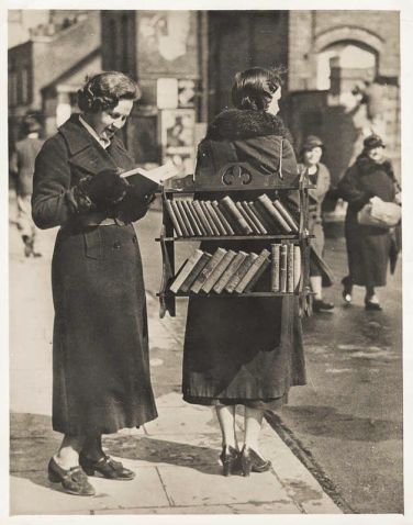 Walking Library 1930s